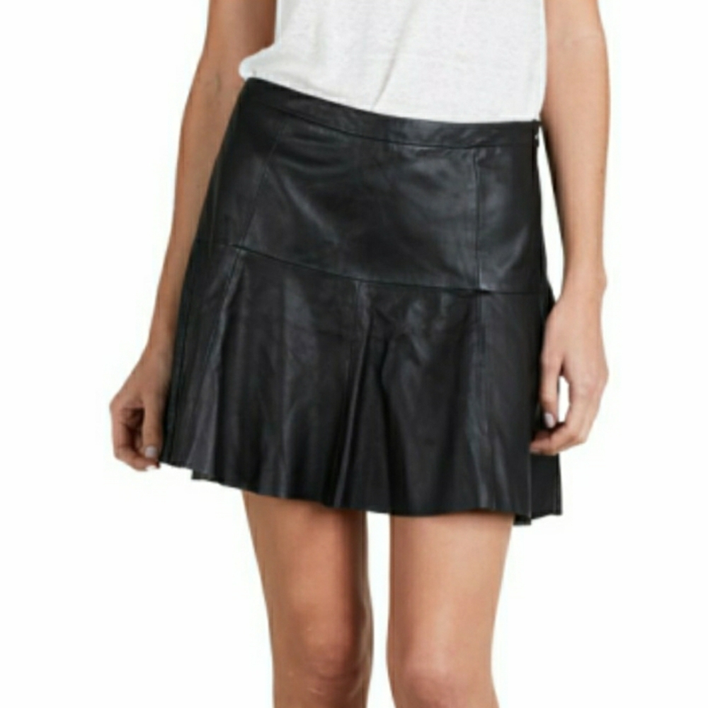 JOIE Terina Faux Leather Mini Skirt Size 4